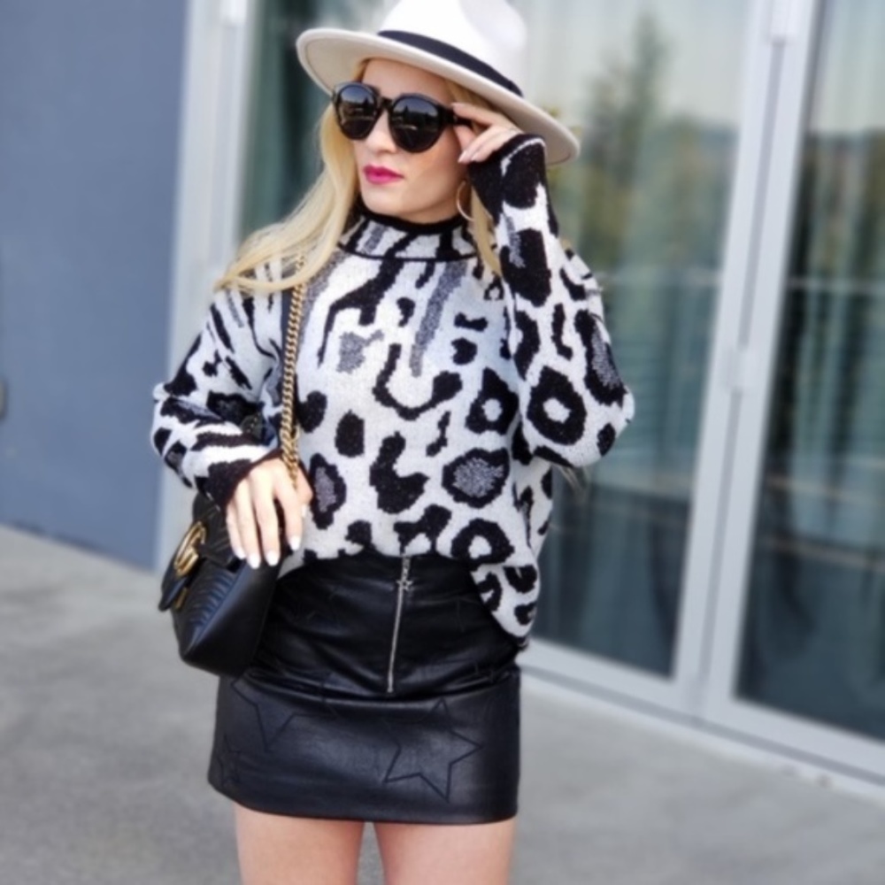 Animal Print Comfy Sweater - Picture 4 of 4